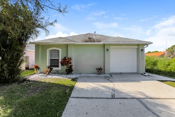 8757 Claiborne Ct Orlando, FL 32825